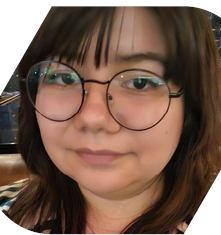 Foto de Hanya Mireles, psicóloga especialista en terapia psicoanalítica y terapia de lenguaje